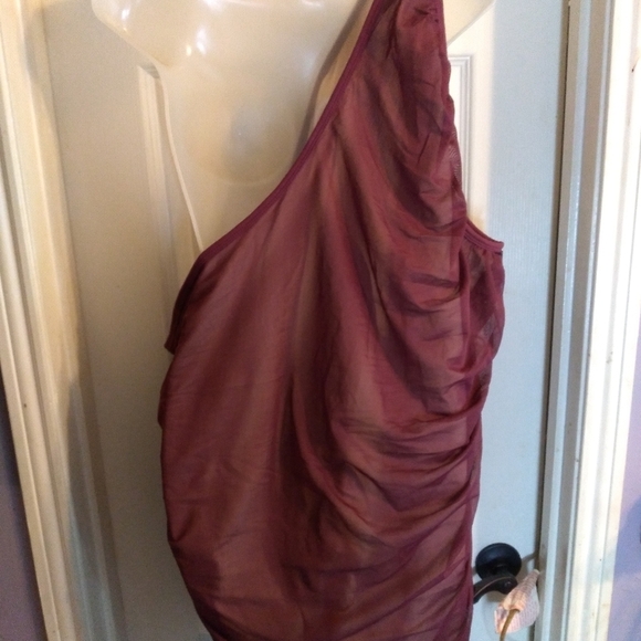 Torrid Top Burgundy one shoulder Sz 5X - Picture 3 of 8